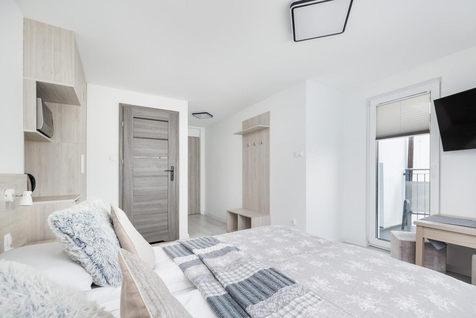 Jasne I Stylowe Z Balkonem W Kolobrzegu Blisko Plazy By Renters * Kolberg