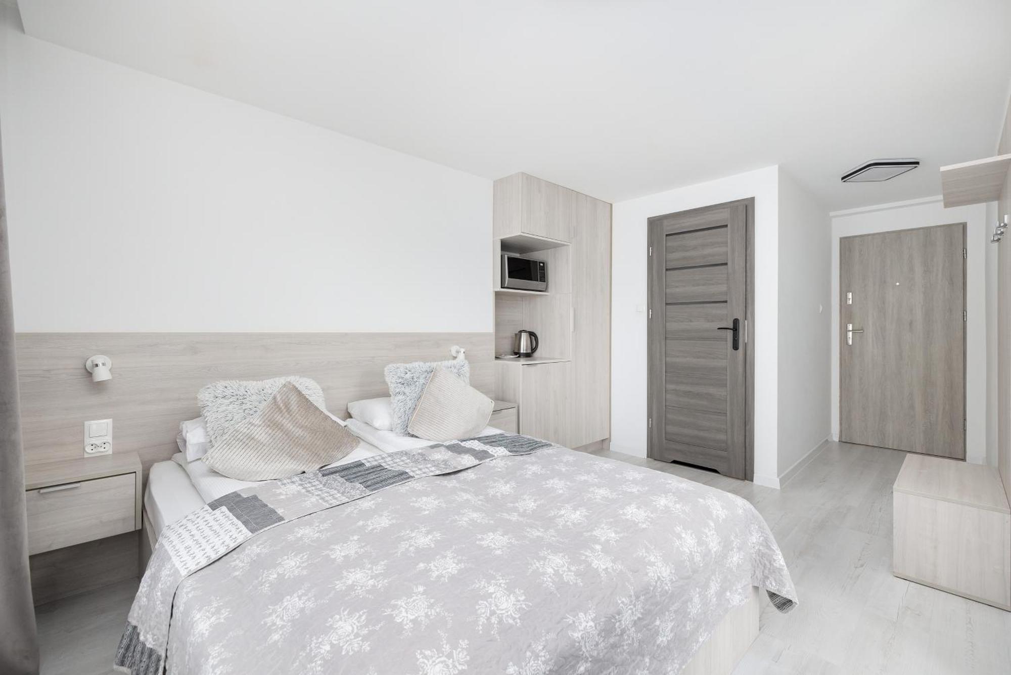 Jasne I Stylowe Z Balkonem W Kolobrzegu Blisko Plazy By Renters * Kolberg