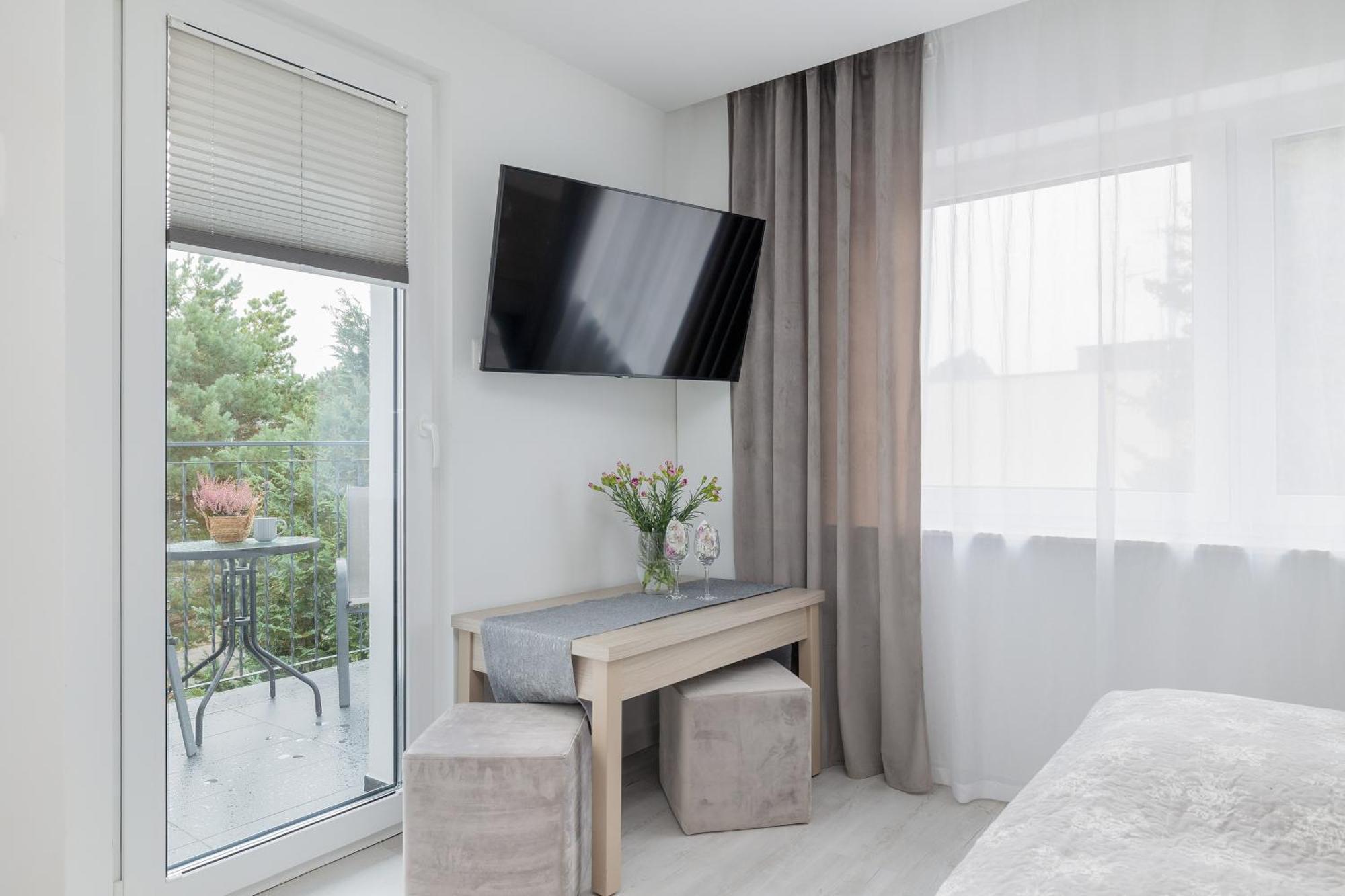 Jasne I Stylowe Z Balkonem W Kolobrzegu Blisko Plazy By Renters