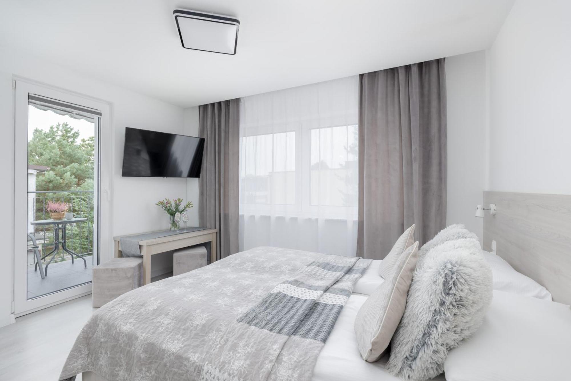 Jasne I Stylowe Z Balkonem W Kolobrzegu Blisko Plazy By Renters Apartment *