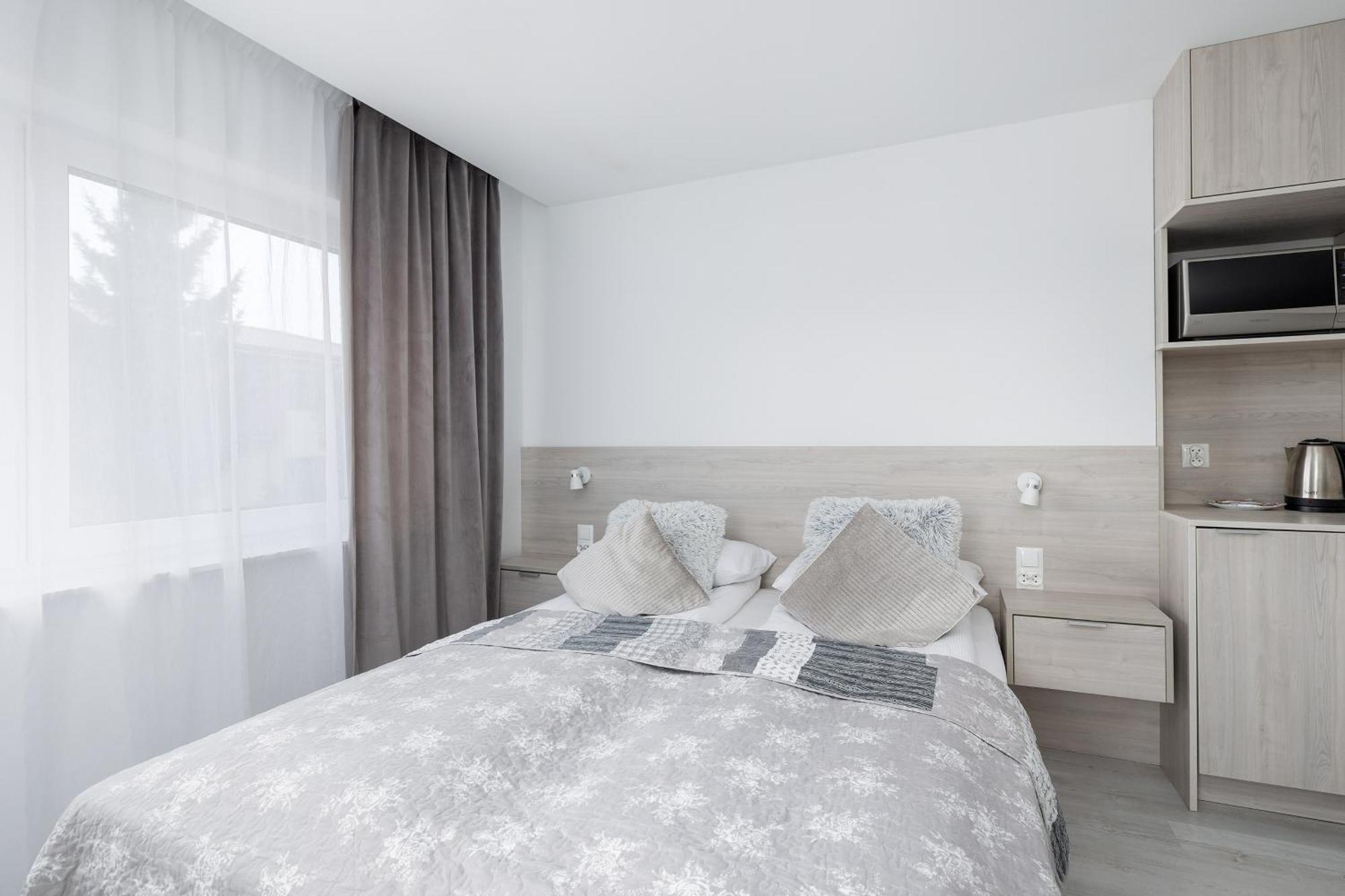 Jasne I Stylowe Z Balkonem W Kolobrzegu Blisko Plazy By Renters Kolberg