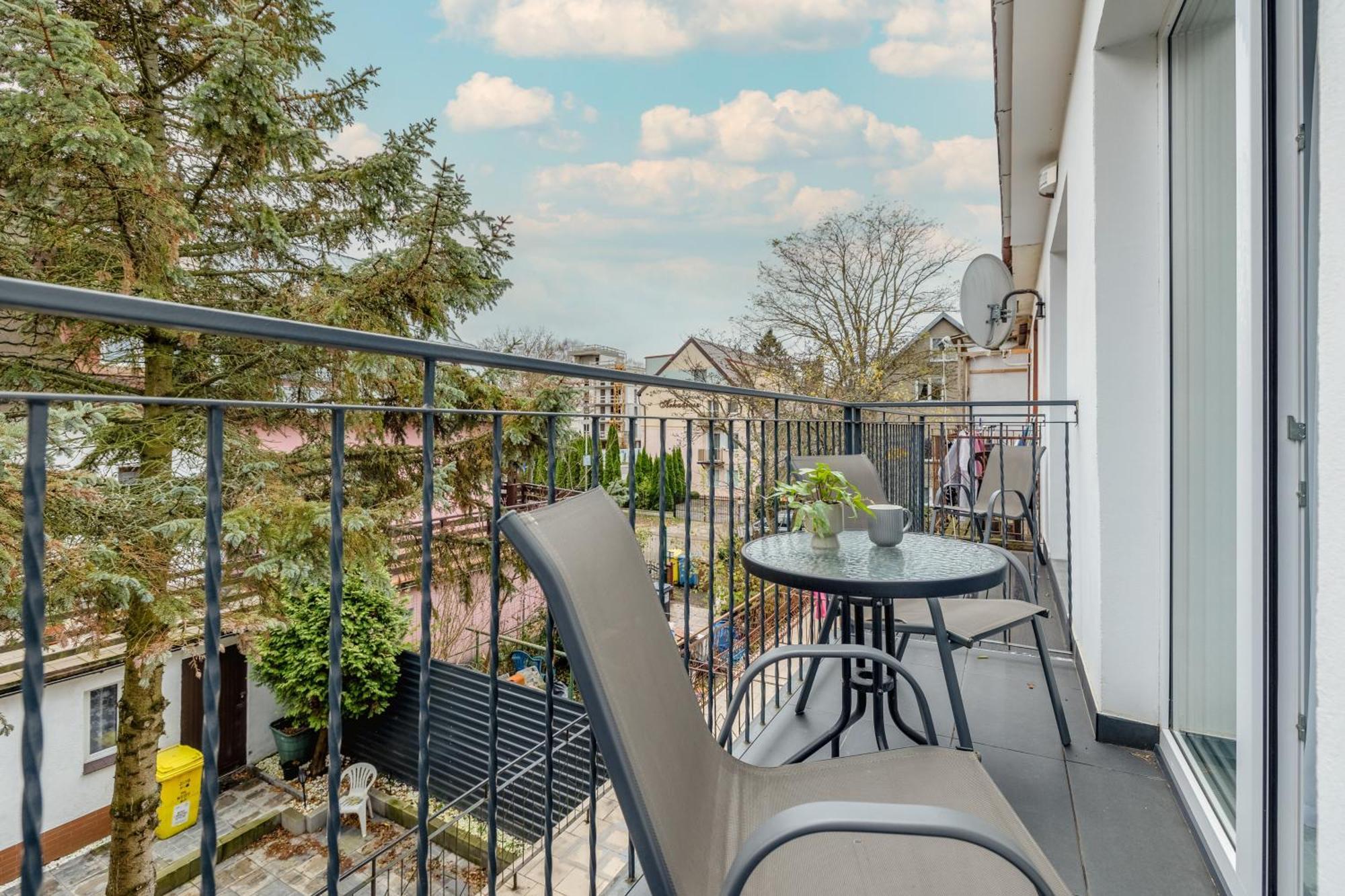 Apartment Jasne I Stylowe Z Balkonem W Kolobrzegu Blisko Plazy By Renters Kolberg