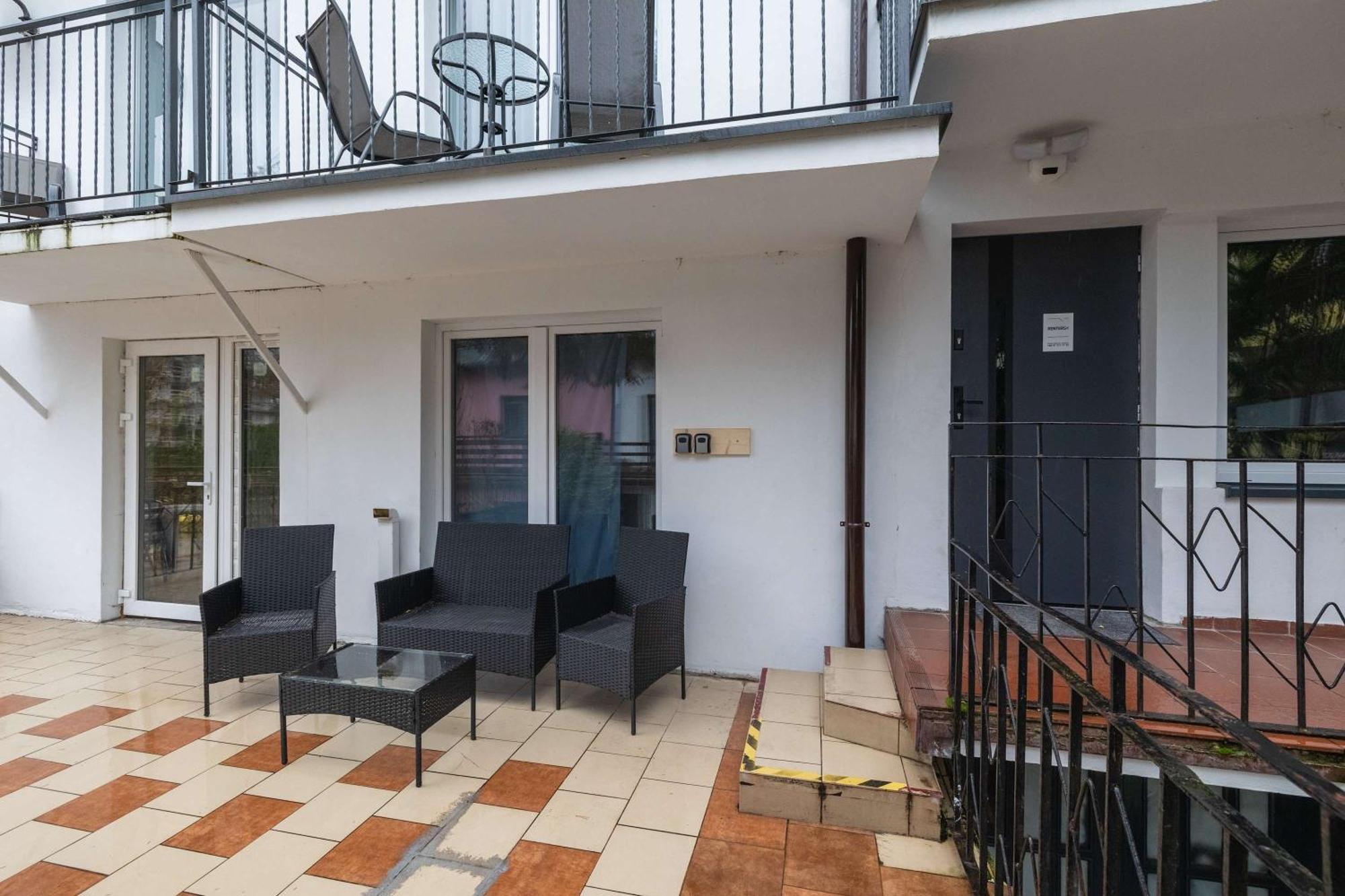 Jasne I Stylowe Z Balkonem W Kolobrzegu Blisko Plazy By Renters Apartment